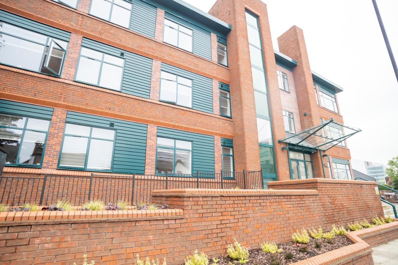 Deluxe Chic 1 2 Bed Apts Near Heathrow Legoland Windsor Slough 빌라 외부 사진